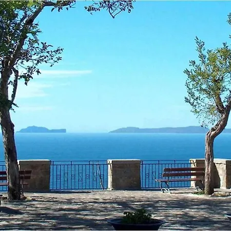 Afra Bed & Breakfast-3